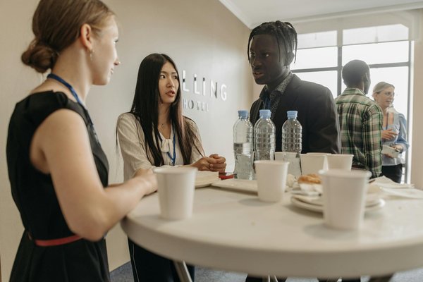 La Révolution 4.0 : Transformer l'Entreprise avec la Quatrième Révolution Industrielle